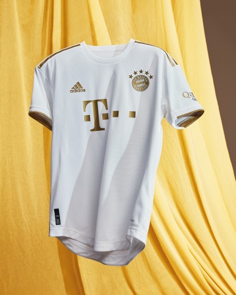 Fotballdrakter FC Bayern München Hernandez 21 Bortedrakt 2022-2023